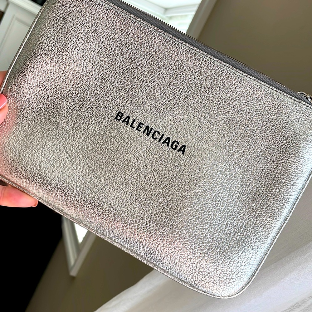 Nwt and Dustbag Balenciaga pebbled leather silver pouch, can be used as a clutch